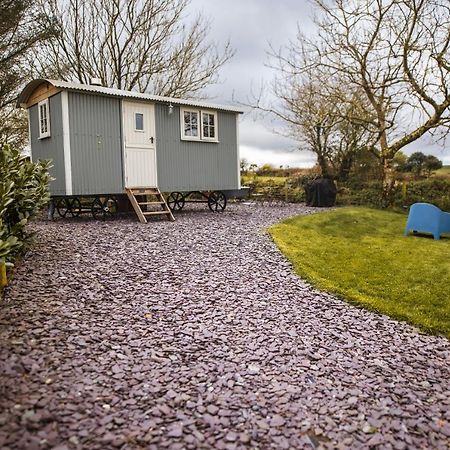Luxury Shepherd'S Hut On Flower Farm With Outdoor Bath In Mid Cornwall Truro Buitenkant foto